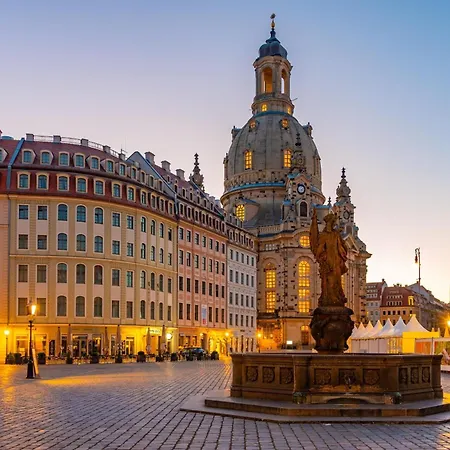 Апартаменты Im Sanierten Denkmal Max 3 Personen Fewo1 Бишофсверда