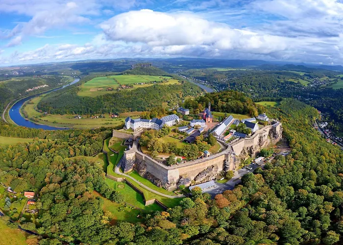 شقة Im Sanierten Denkmal Max 3 Personen Fewo1